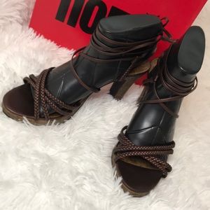 Nomi Sultry Brown Gladiator heels size 8.5M